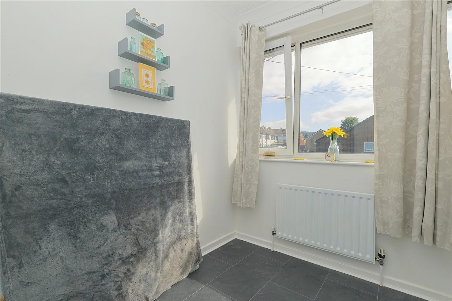 3 bedroom House for sale in Somerdale Close, Leeds