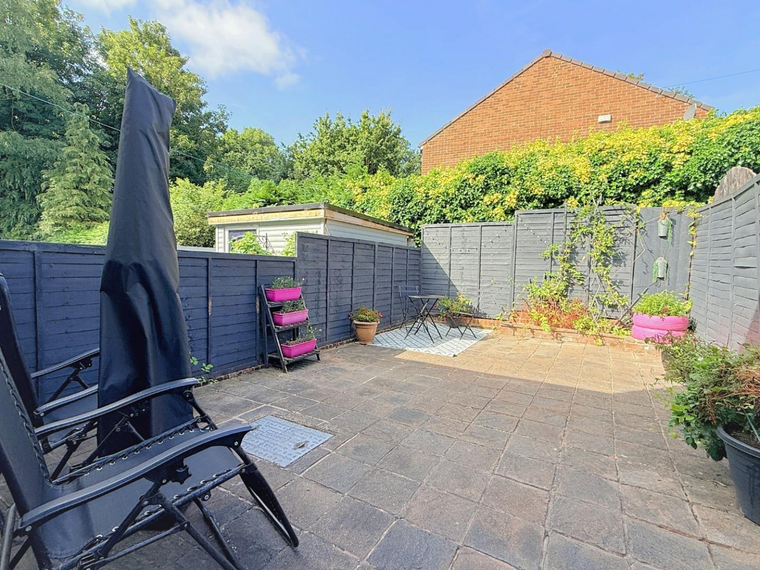3 bedroom House for sale in Somerdale Close, Leeds
