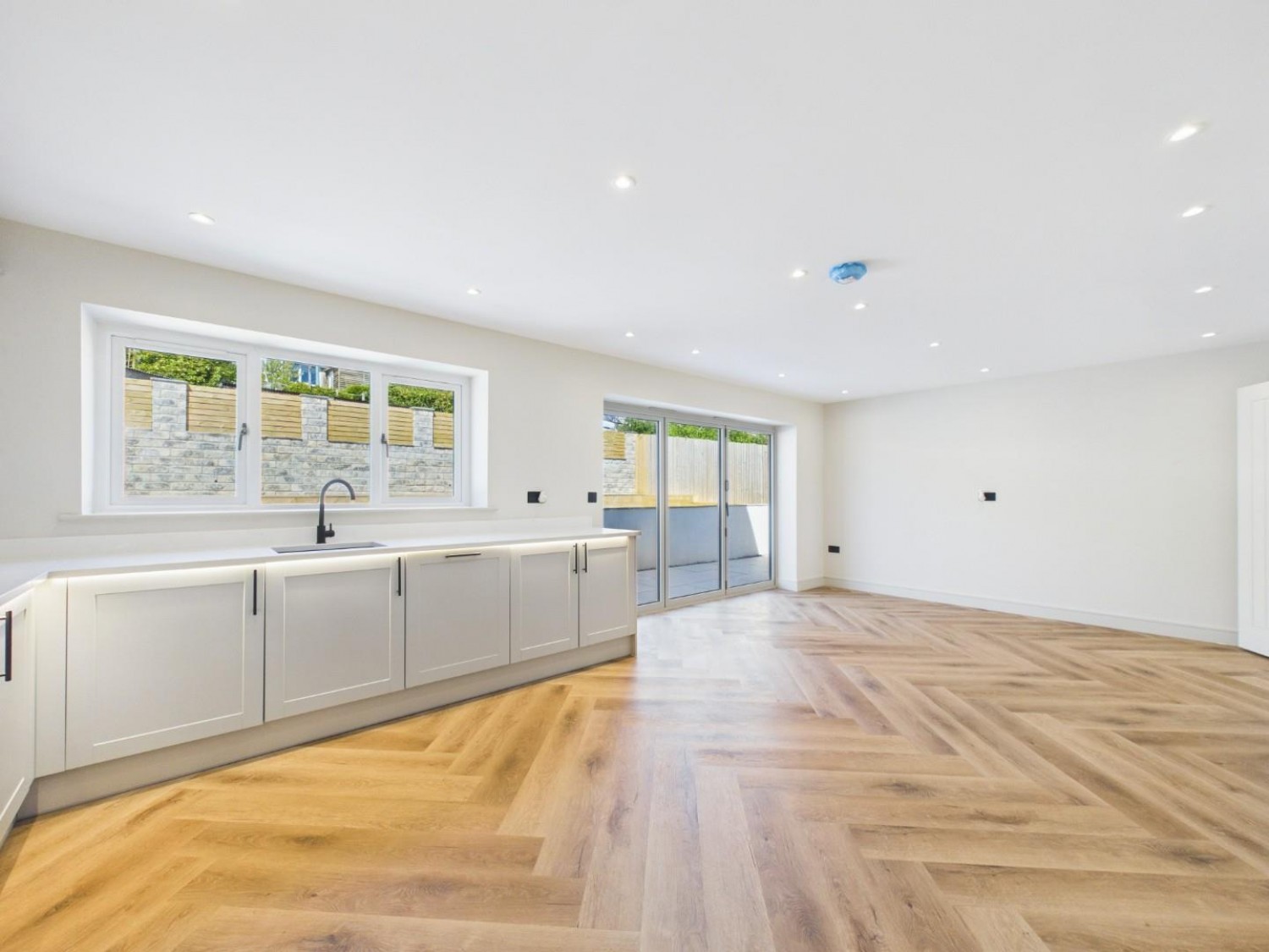 4 bedroom House to let in Thornton Road, Thornton, Bradford