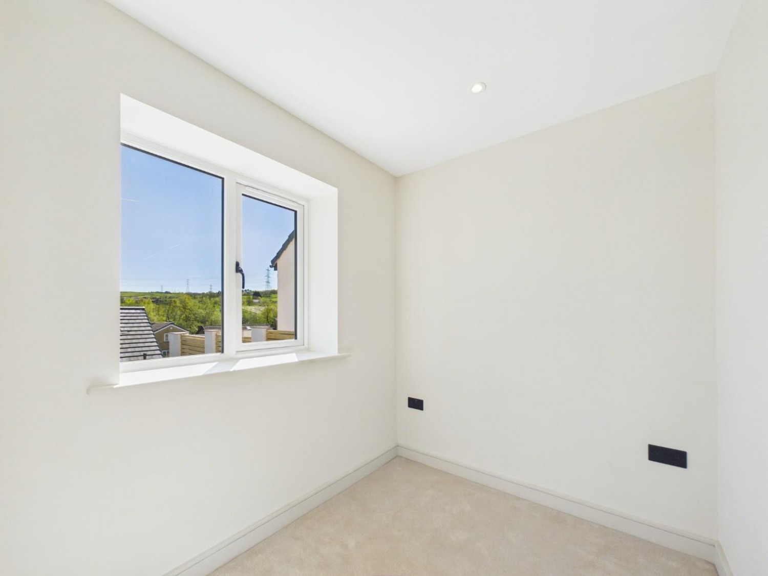 4 bedroom House to let in Thornton Road, Thornton, Bradford