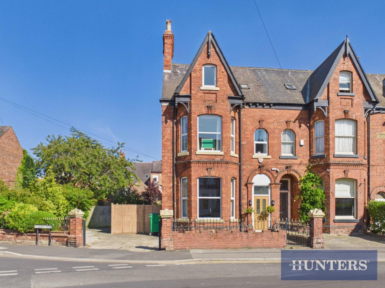8 bedroom Commercial Property for sale in Wellington Road, Bridlington