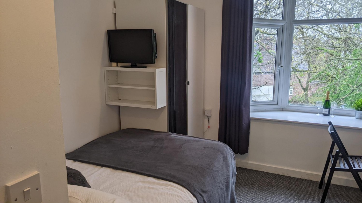 1 bedroom Flat to let in Greenheys Road, Liverpool, L8 0SX
