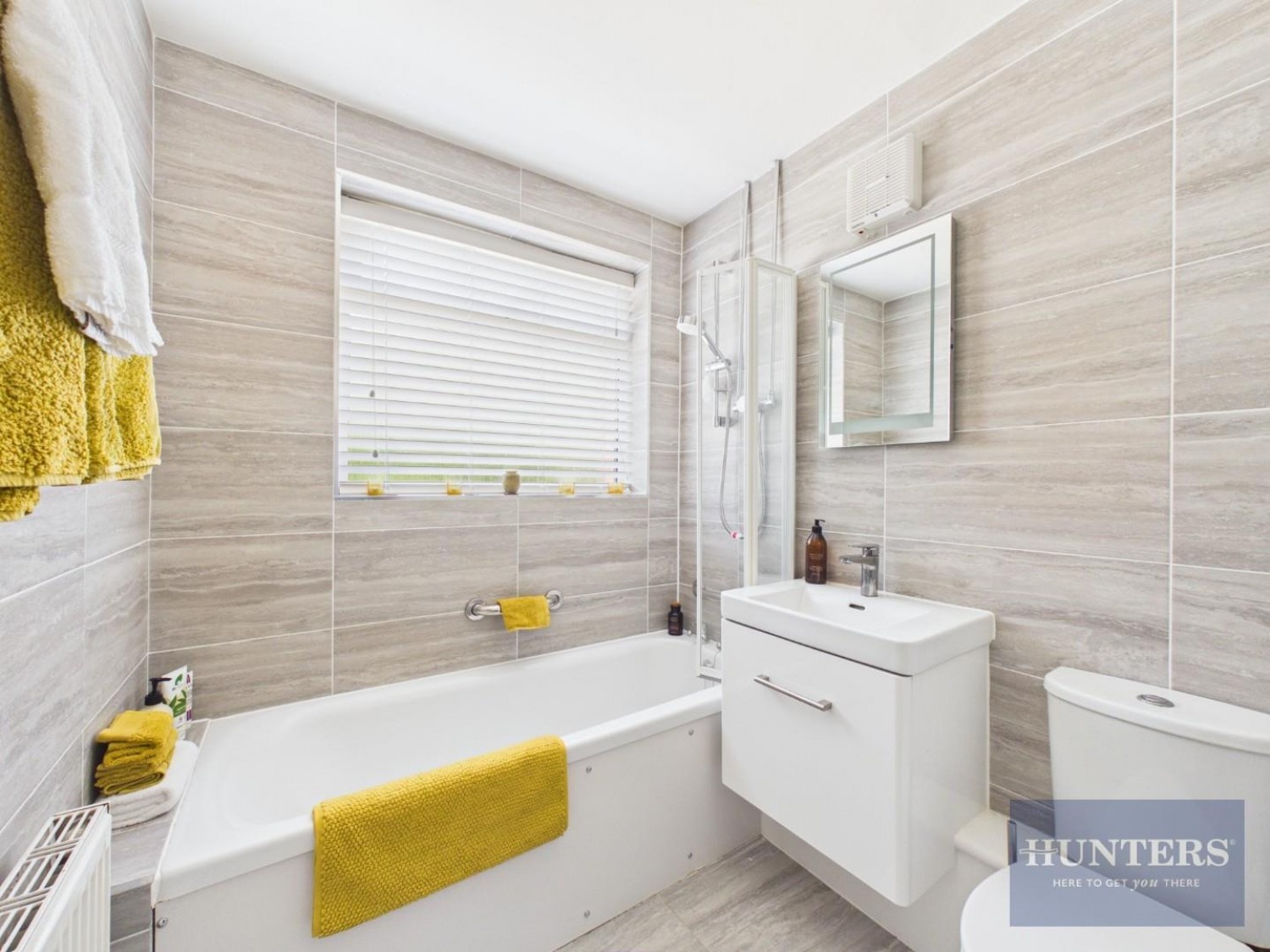 4 bedroom House for sale in Larkham Close, Matson, Gloucester