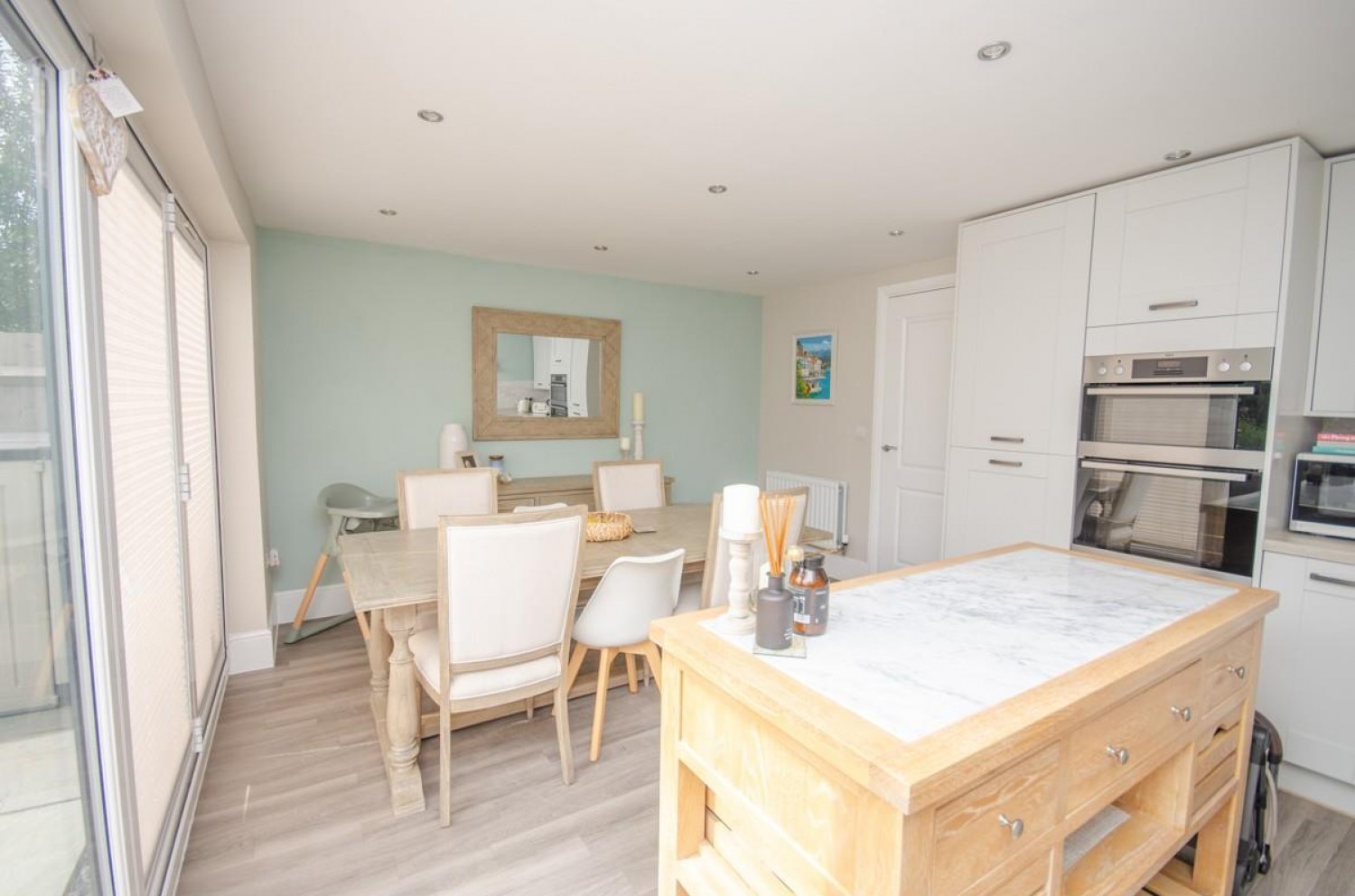 4 bedroom House for sale in Mustoe Road, Frenchay, Bristol, BS16 2FZ