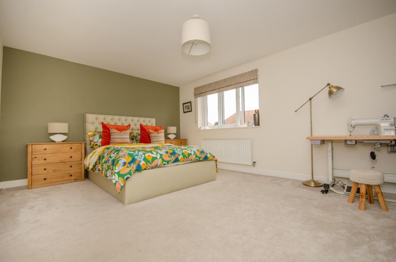 4 bedroom House for sale in Mustoe Road, Frenchay, Bristol, BS16 2FZ