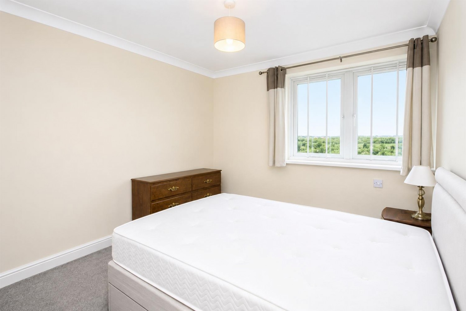2 bedroom Flat to let in Haydon Close, Newcastle Upon Tyne, NE3