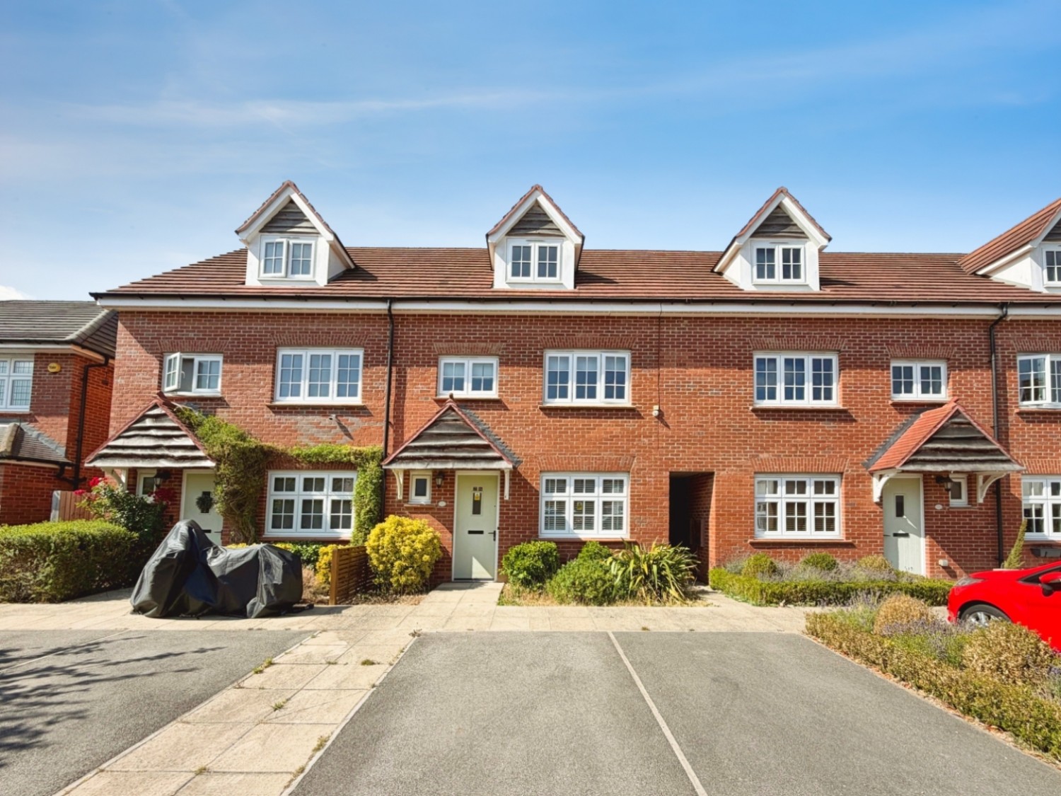4 bedroom House to let in Farro Drive, York