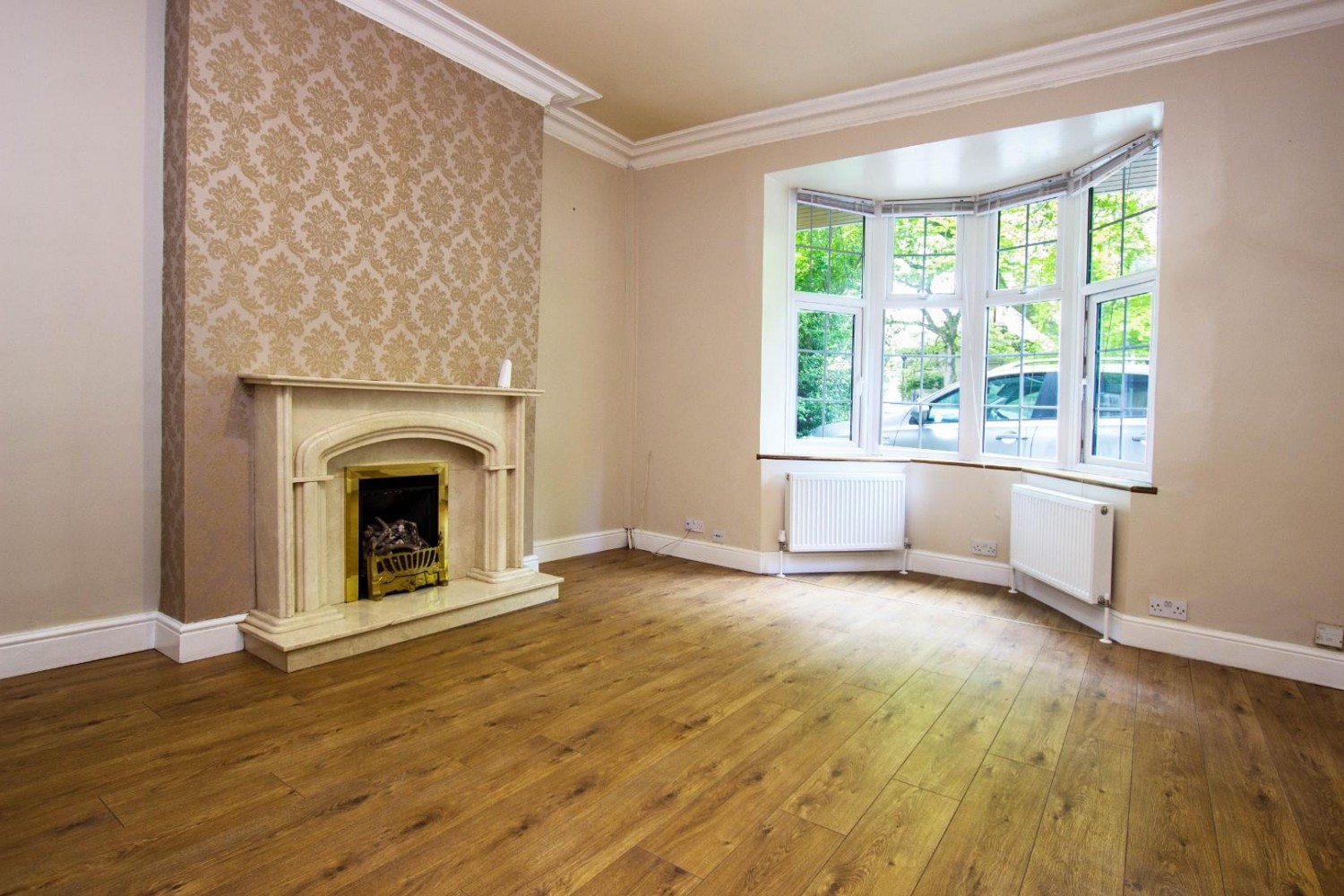 4 bedroom House to let in Bradshaw Brow, Bolton