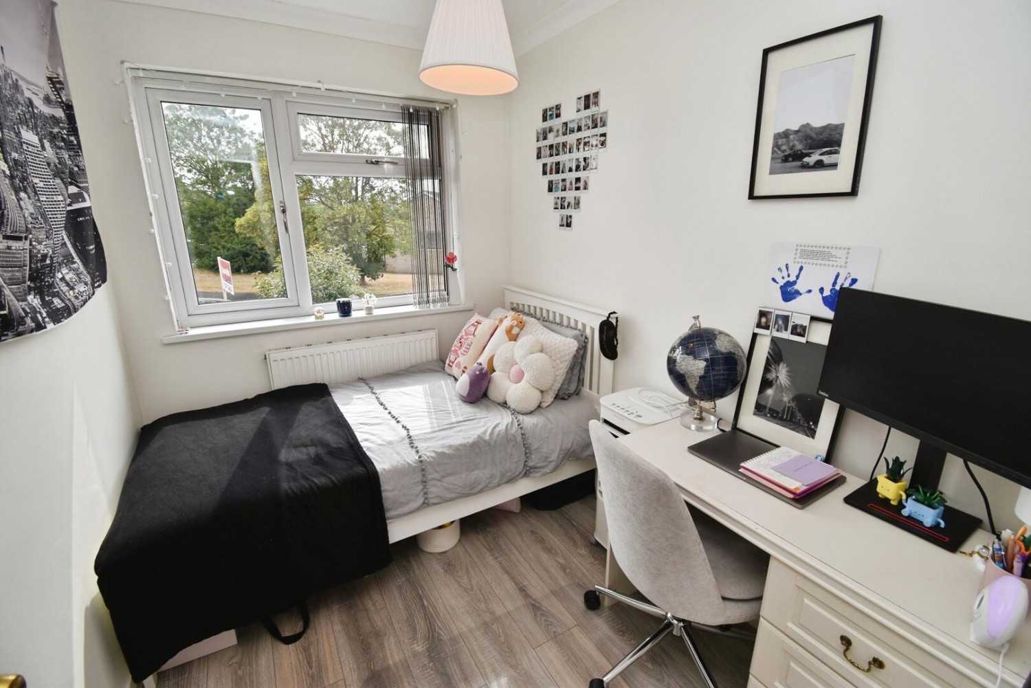 4 bedroom House for sale in Woburn Close, Wigston