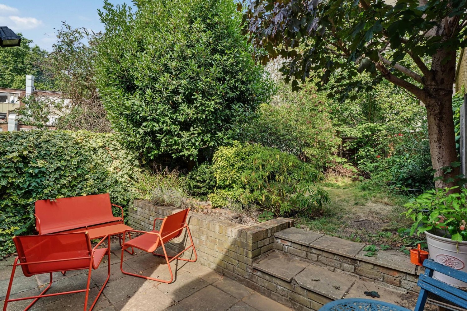 3 bedroom Flat for sale in Cazenove Road, London, N16