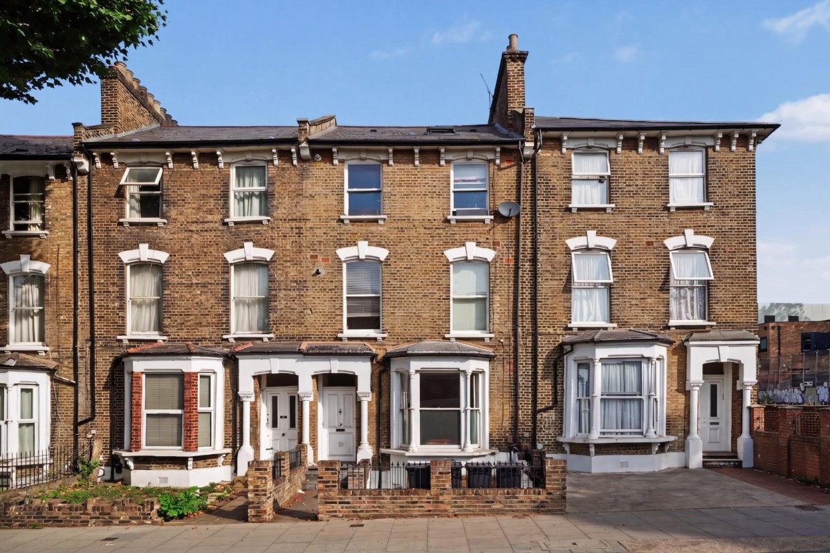 Cazenove Road, London, N16