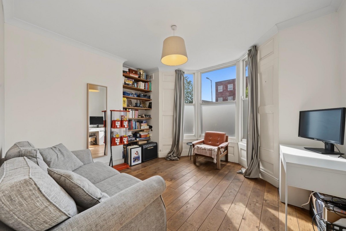 Cazenove Road, London, N16