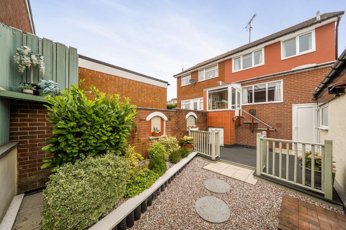 Charlton Drive, High Green, Sheffield
