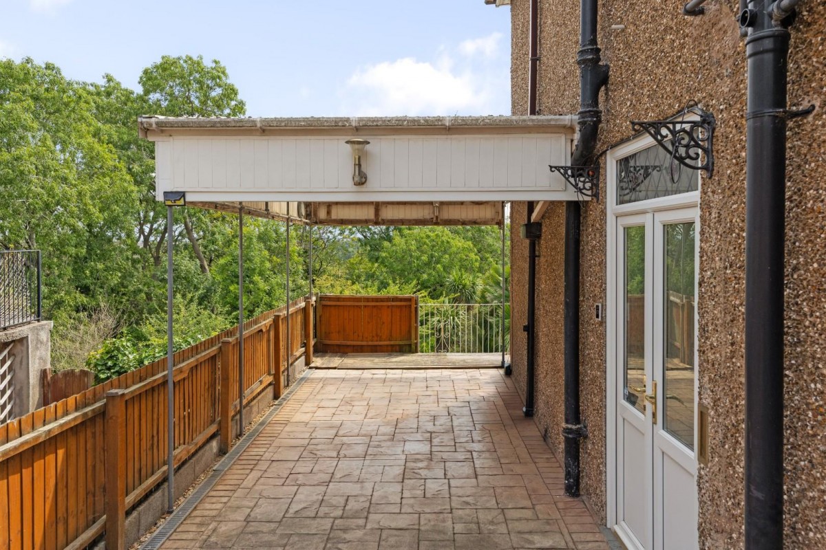 Imperial Walk, Bristol