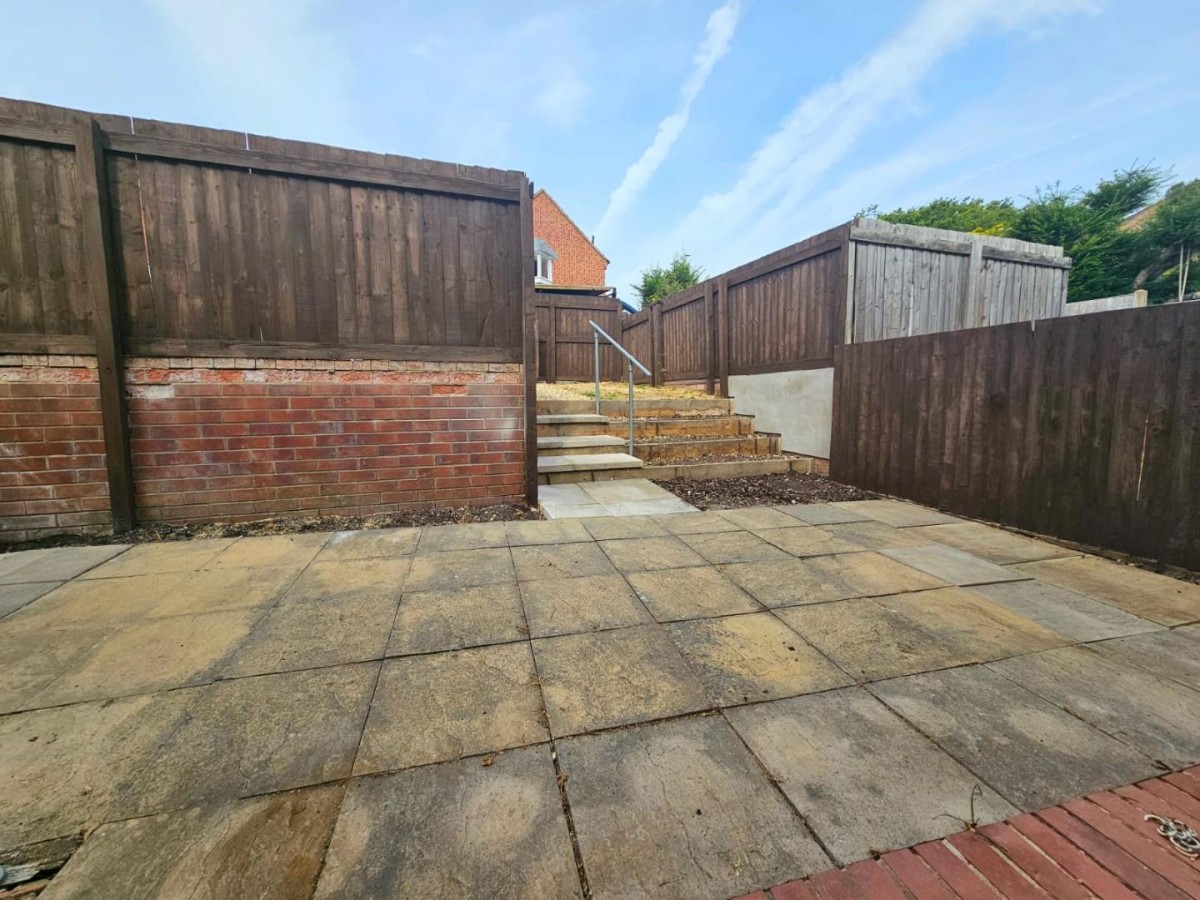 Rosebery Road, Dursley