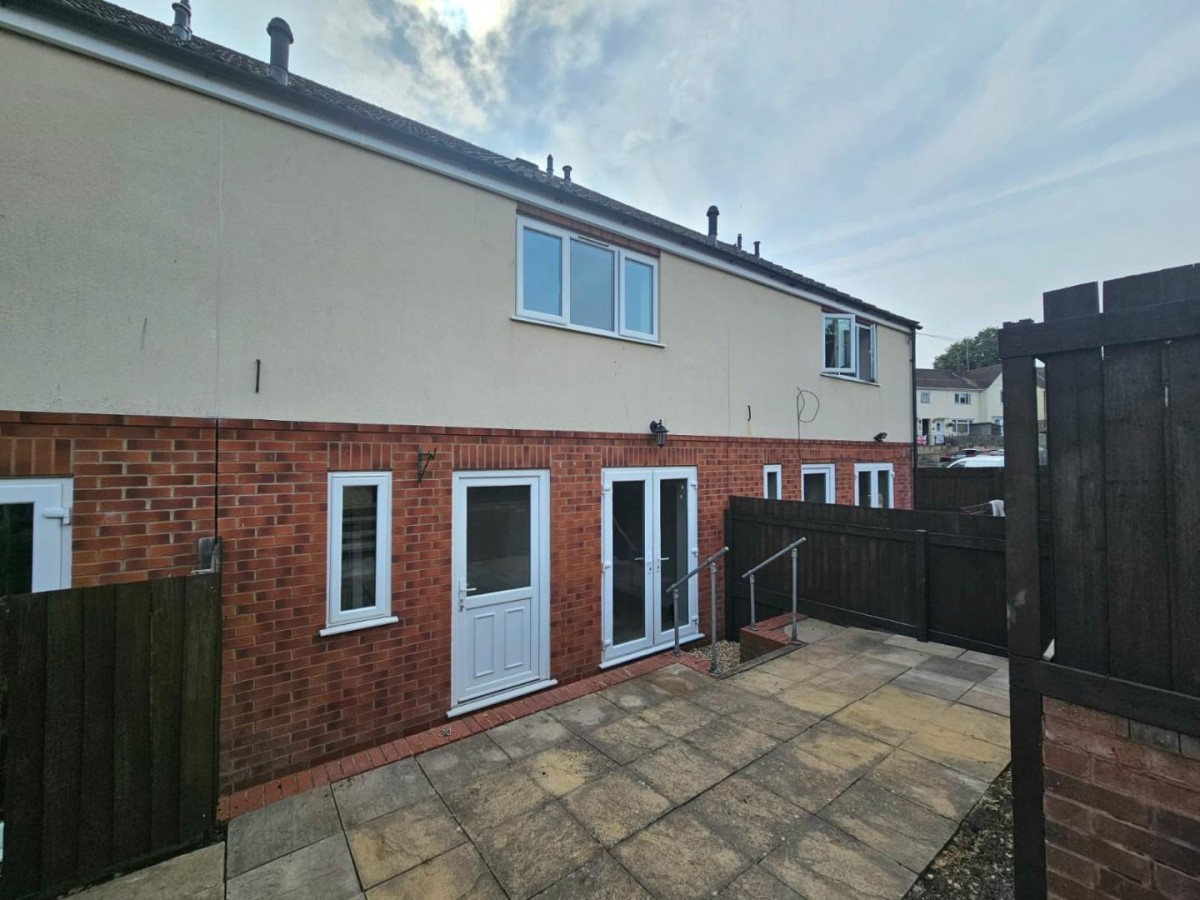 Rosebery Road, Dursley