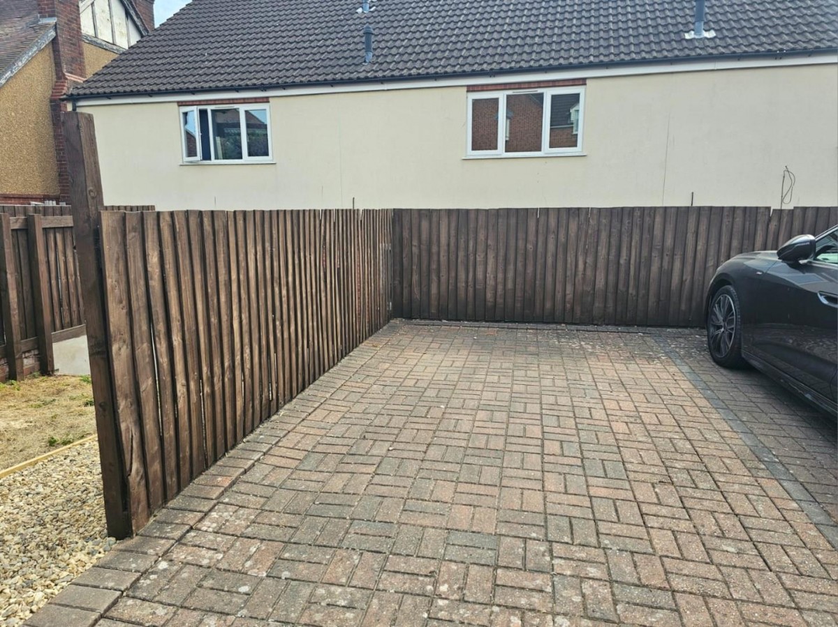 Rosebery Road, Dursley