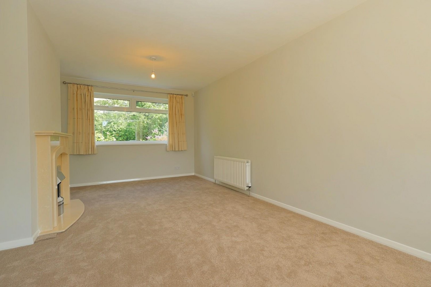 3 bedroom House for sale in Crofthouse Court, Off Richardshaw Lane, Pudsey, LS28 7NN