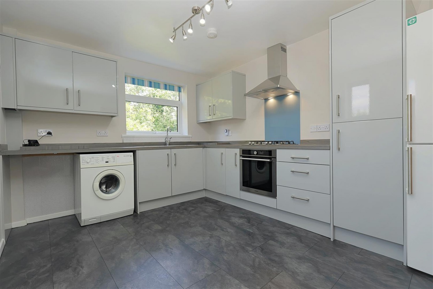 3 bedroom House for sale in Crofthouse Court, Off Richardshaw Lane, Pudsey, LS28 7NN