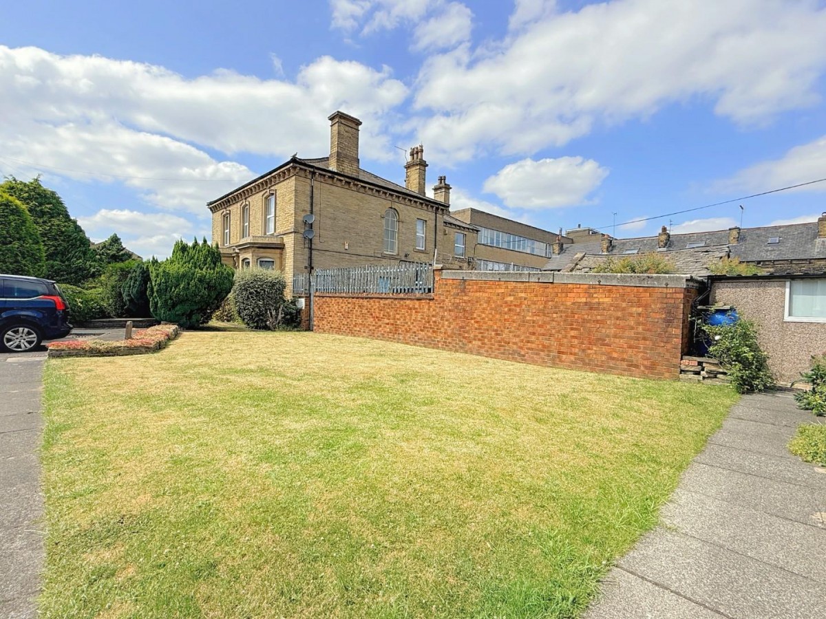 Crofthouse Court, Off Richardshaw Lane, Pudsey, LS28 7NN