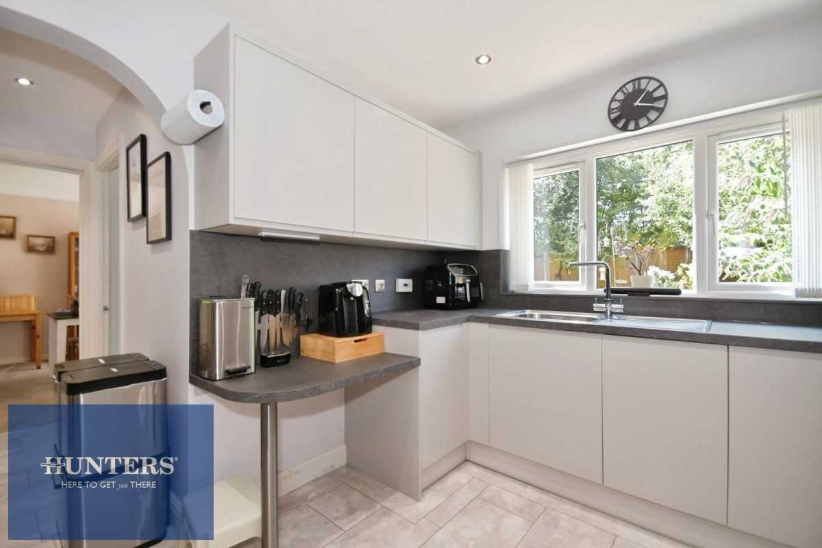 Brackens Lane, Barlborough, Chesterfield, S43 4UR
