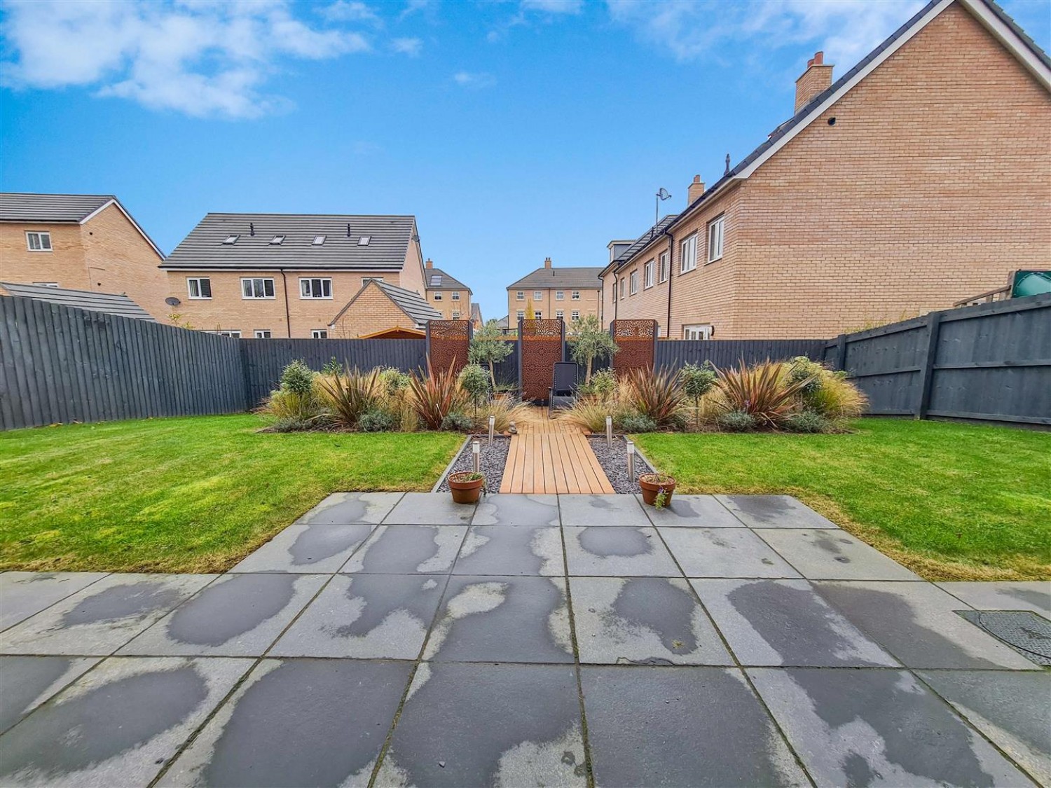 4 bedroom House to let in Fawcett Drive, Harrogate
