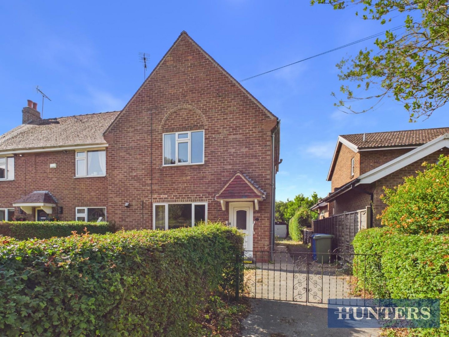 3 bedroom House for sale in 1 East End, Main Street, North Dalton, Driffield
