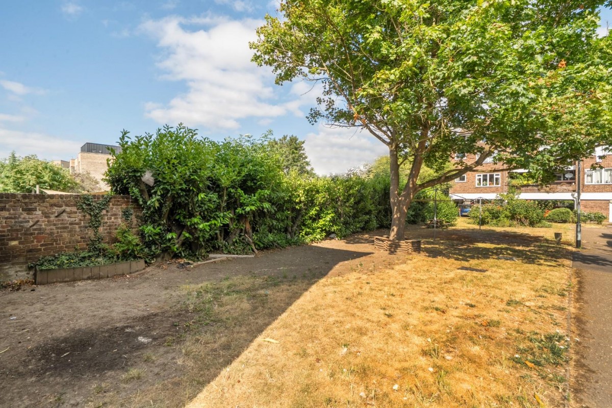Gurnard Close, Yiewsley, West Drayton