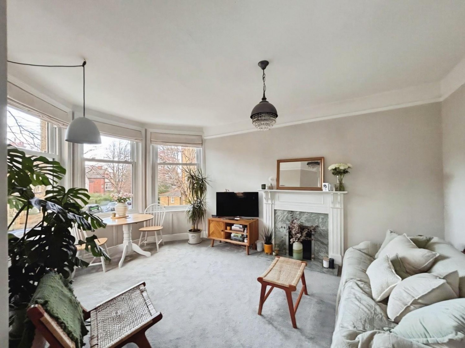 2 bedroom Flat to let in St Marks Avenue, Harrogate, North Yorkshire, HG2 8AE