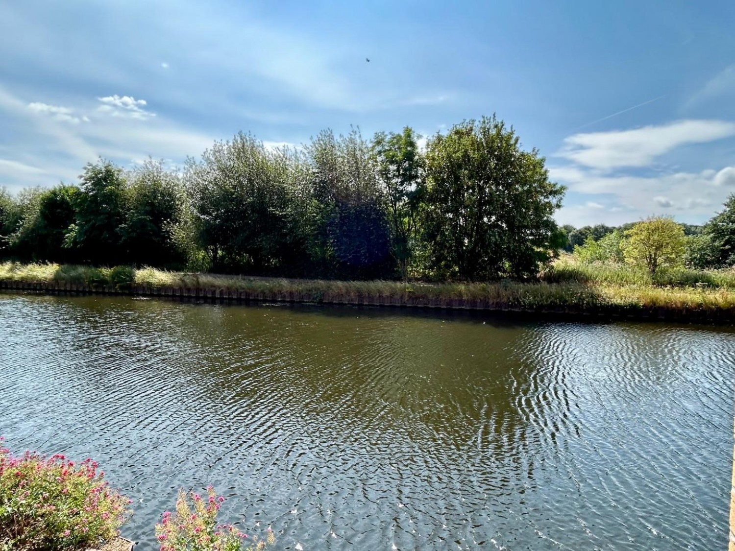 2 bedroom Flat for sale in Scholeys Wharf, Mexborough