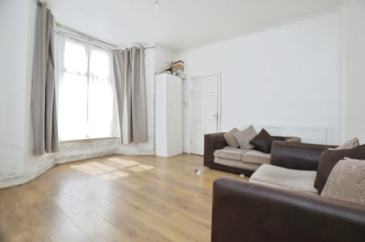Carlyle Road, Manor Park, London, E12 6BW