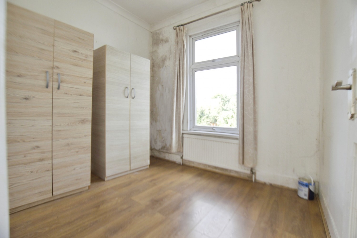 4 bedroom House for sale in Carlyle Road, Manor Park, London, E12 6BW