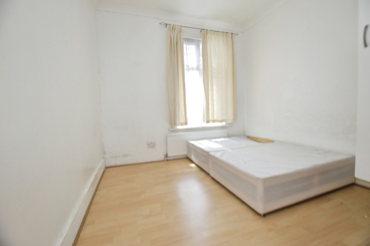 Carlyle Road, Manor Park, London, E12 6BW