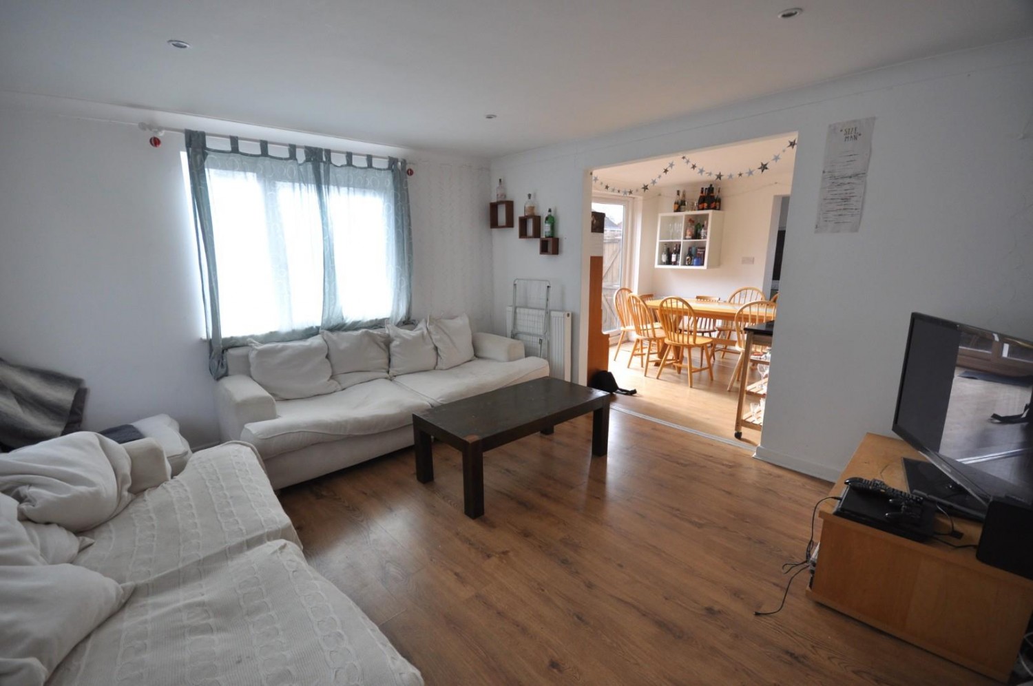 1 bedroom Flat to let in Butts Road, Exeter, EX2 5BE