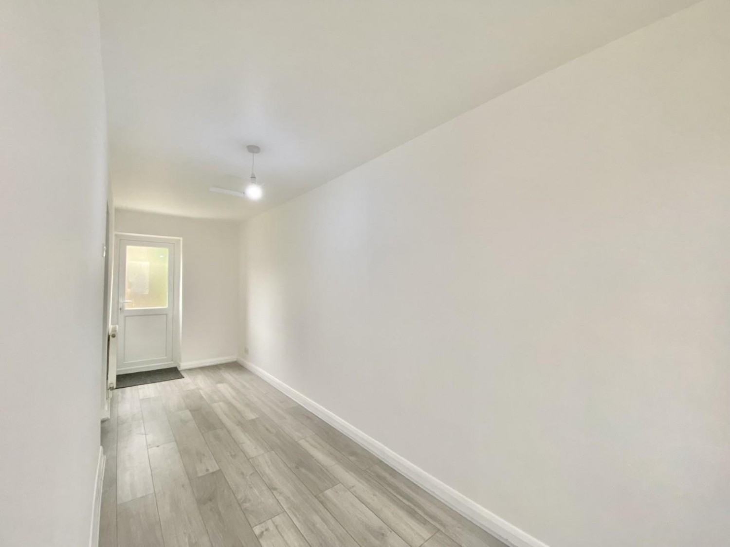 3 bedroom House to let in Hunters Grove, Hayes