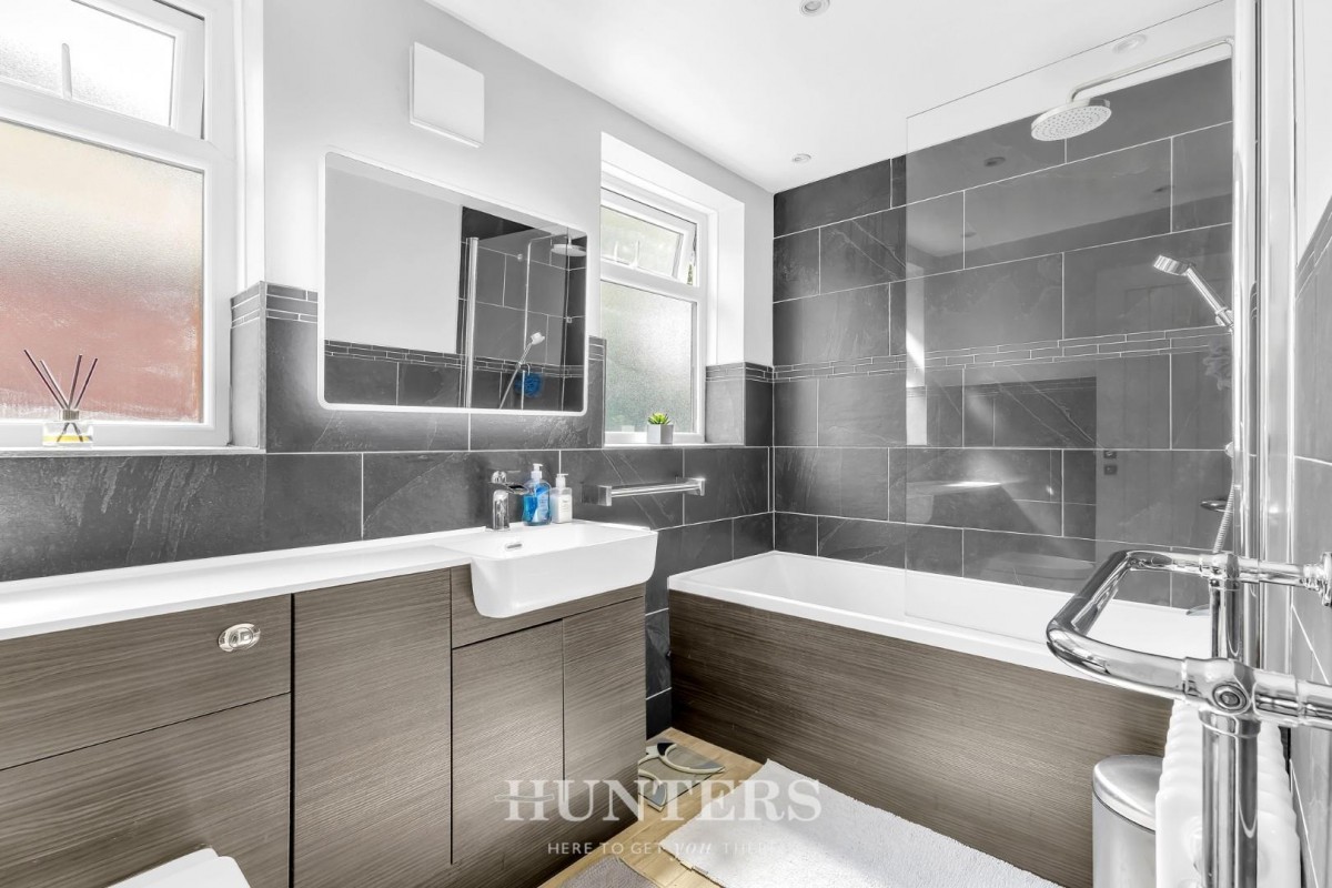 Mainway, Alkrington, Middleton M24
