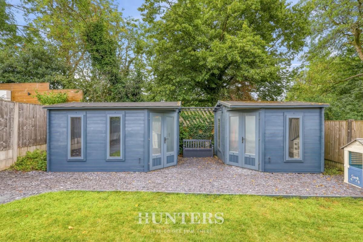 Mainway, Alkrington, Middleton M24