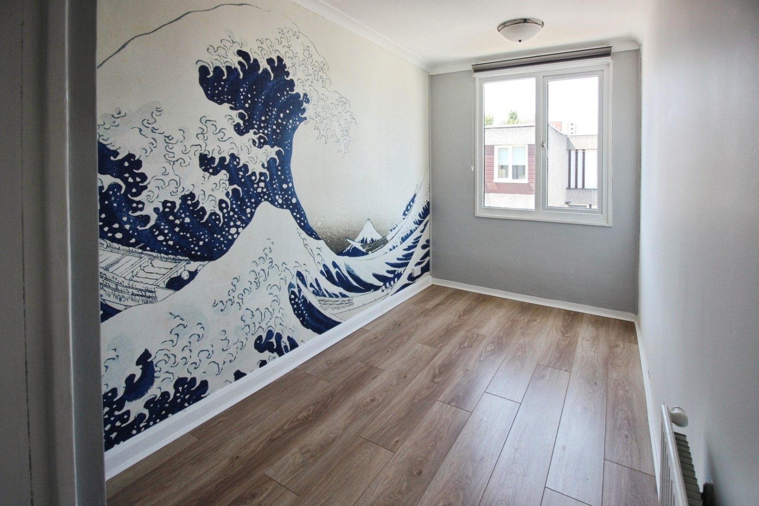 4 bedroom House for sale in Seacourt Road, London