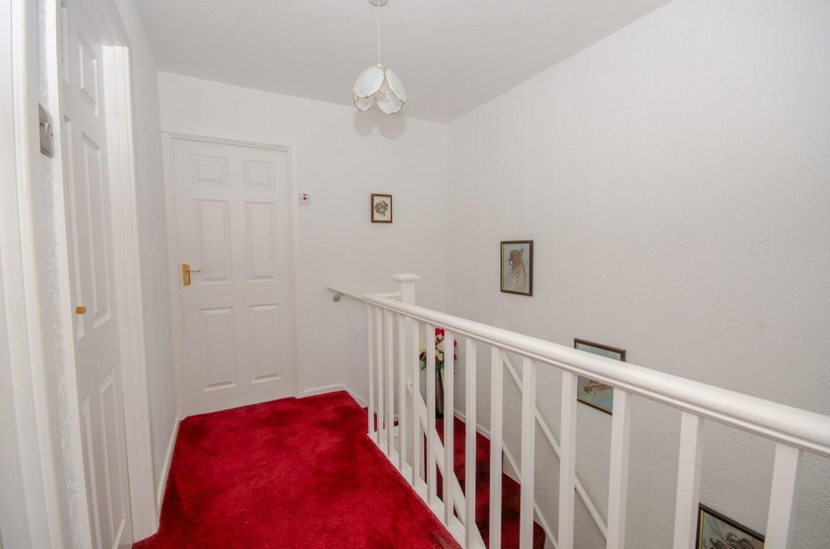 Greenleaze Close, Downend, Bristol, BS16 6LW