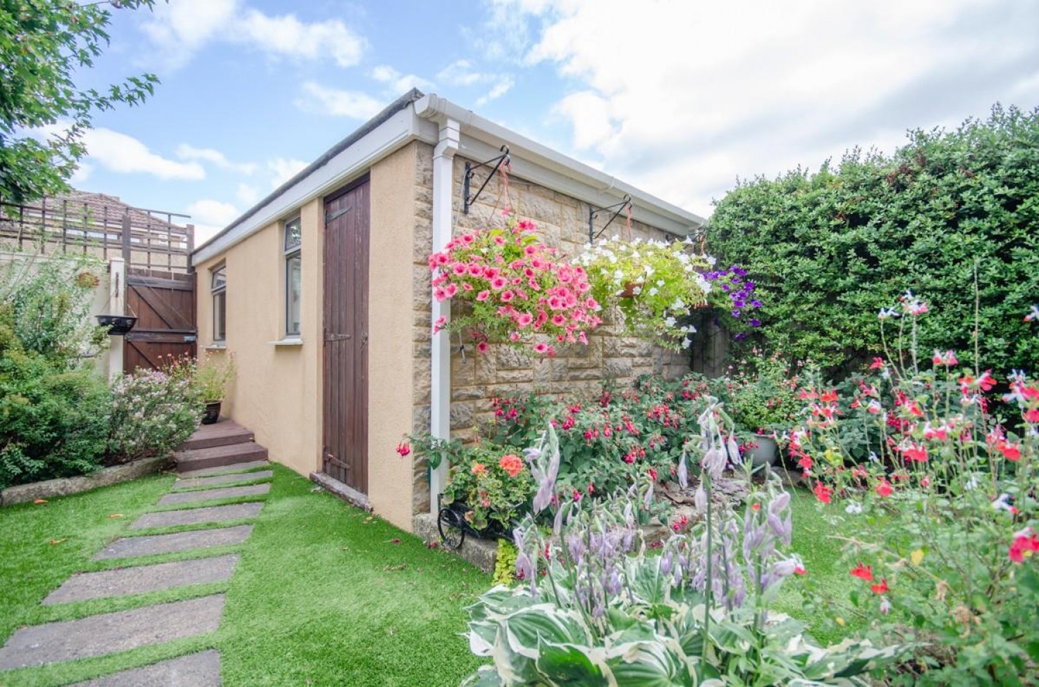 3 bedroom House for sale in Greenleaze Close, Downend, Bristol, BS16 6LW