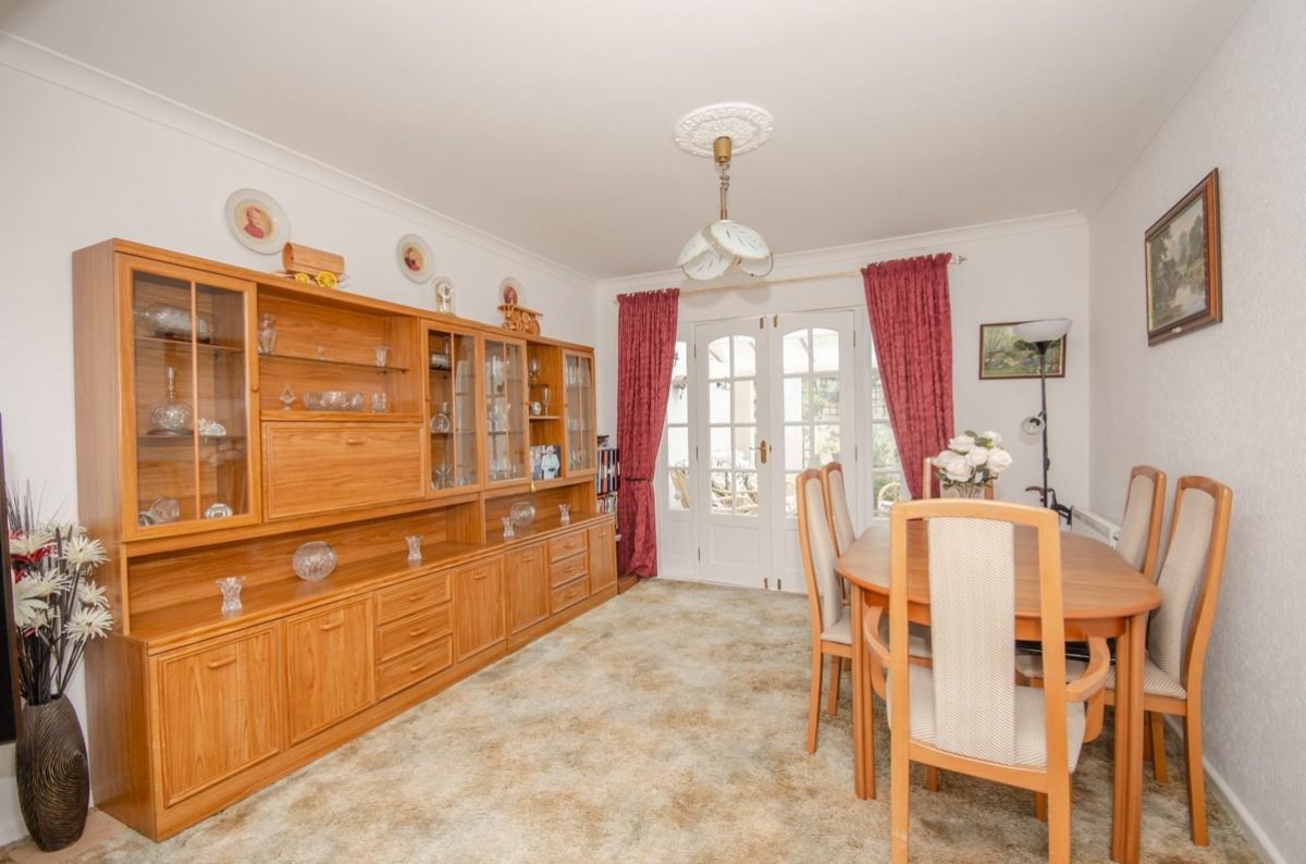 Greenleaze Close, Downend, Bristol, BS16 6LW