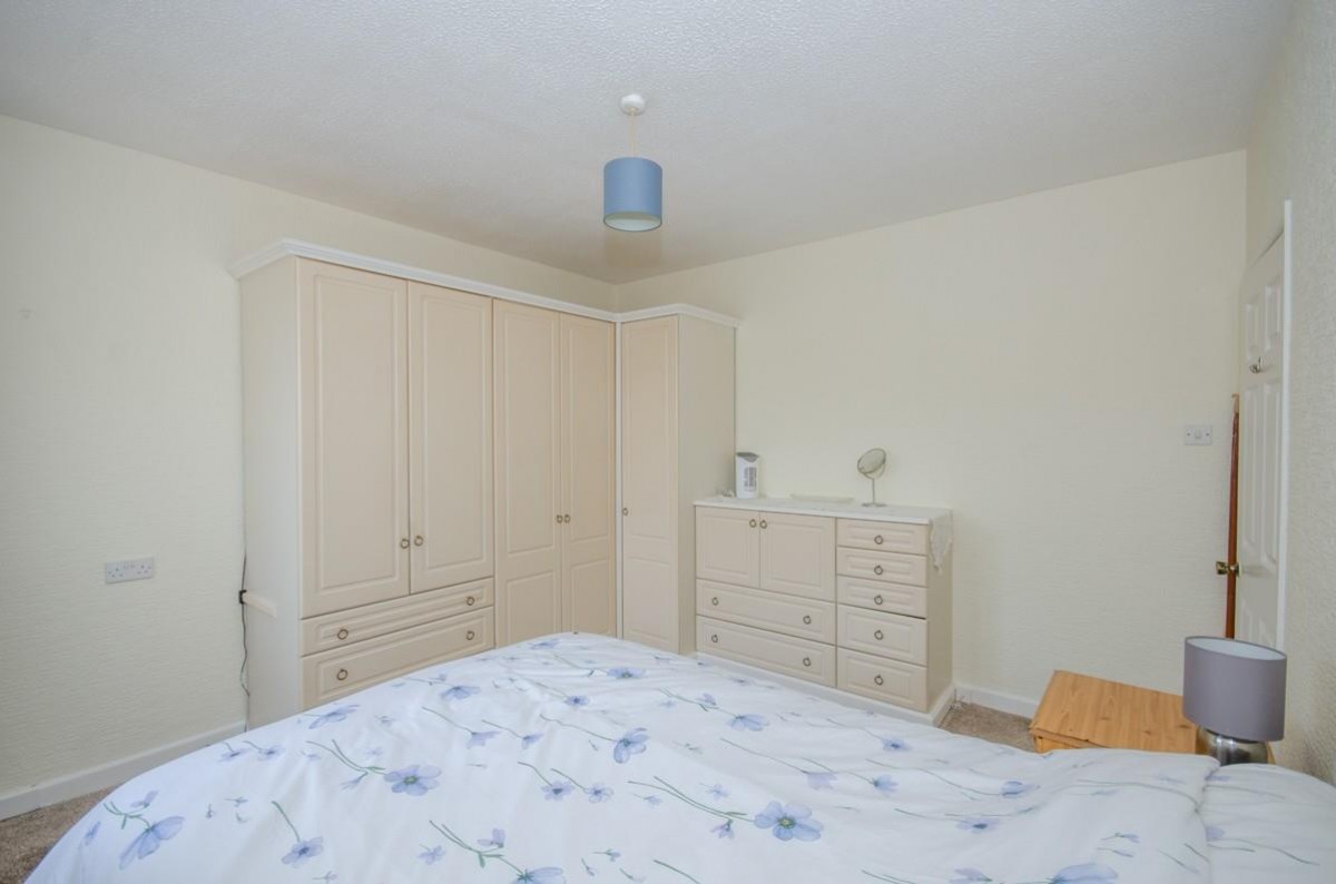 Oakdale Close, Downend, Bristol, BS16 6EB