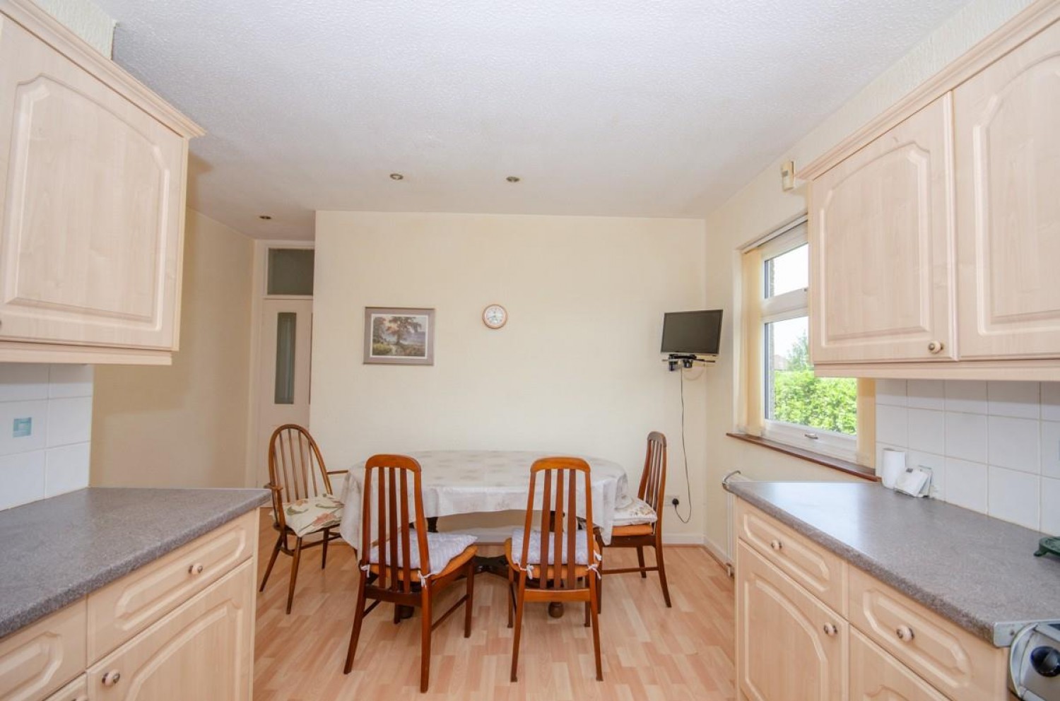 2 bedroom Bungalow for sale in Oakdale Close, Downend, Bristol, BS16 6EB