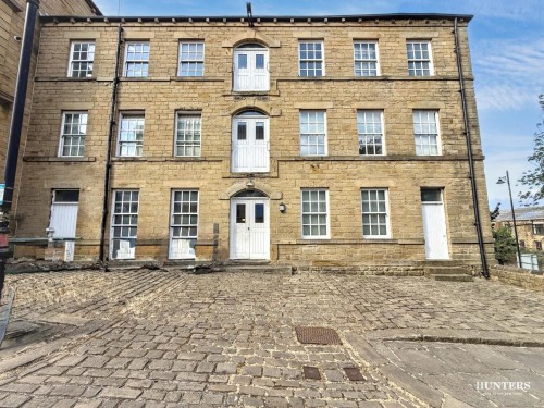 Station Road, Batley