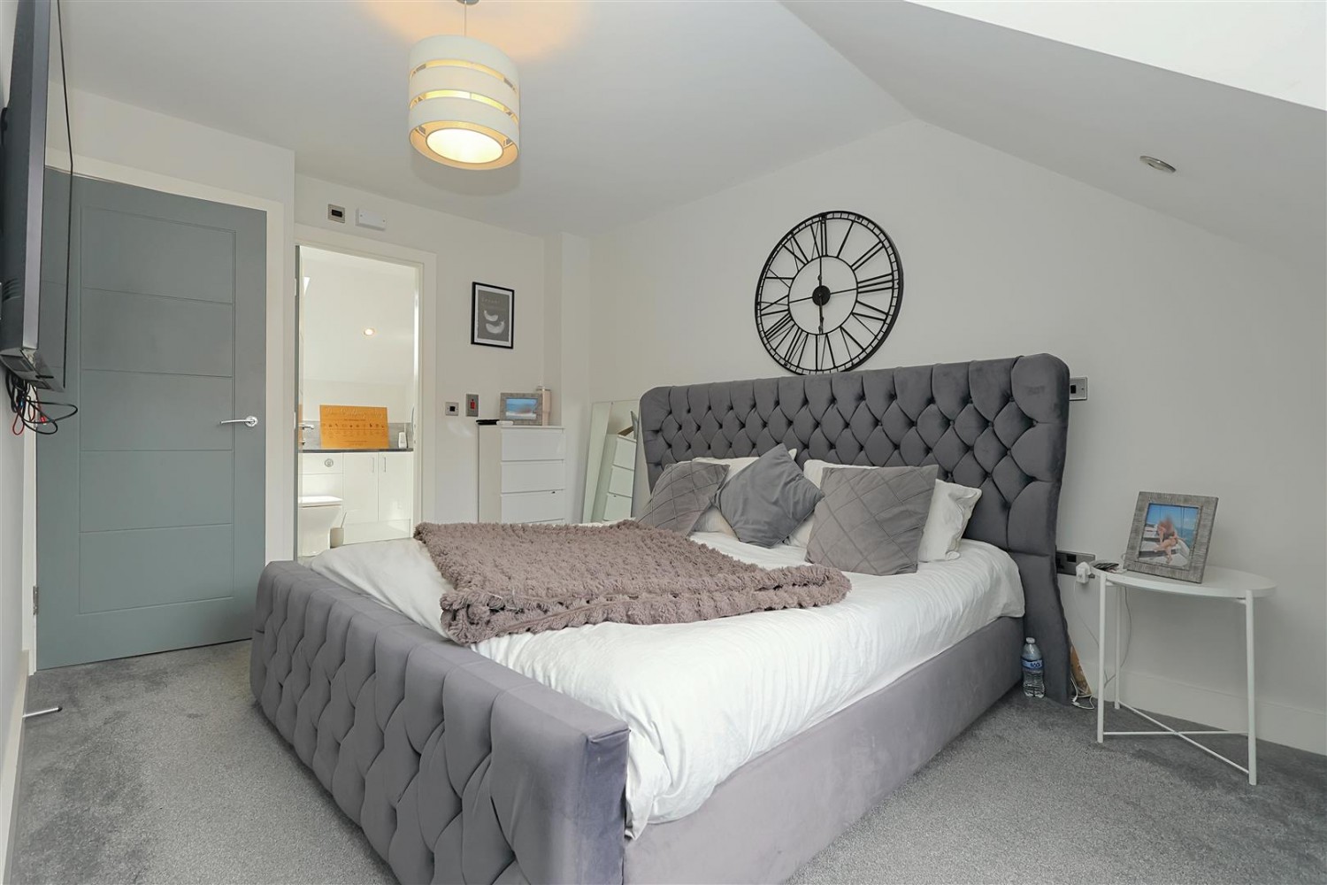 4 bedroom House for sale in South Street, Morley, Leeds