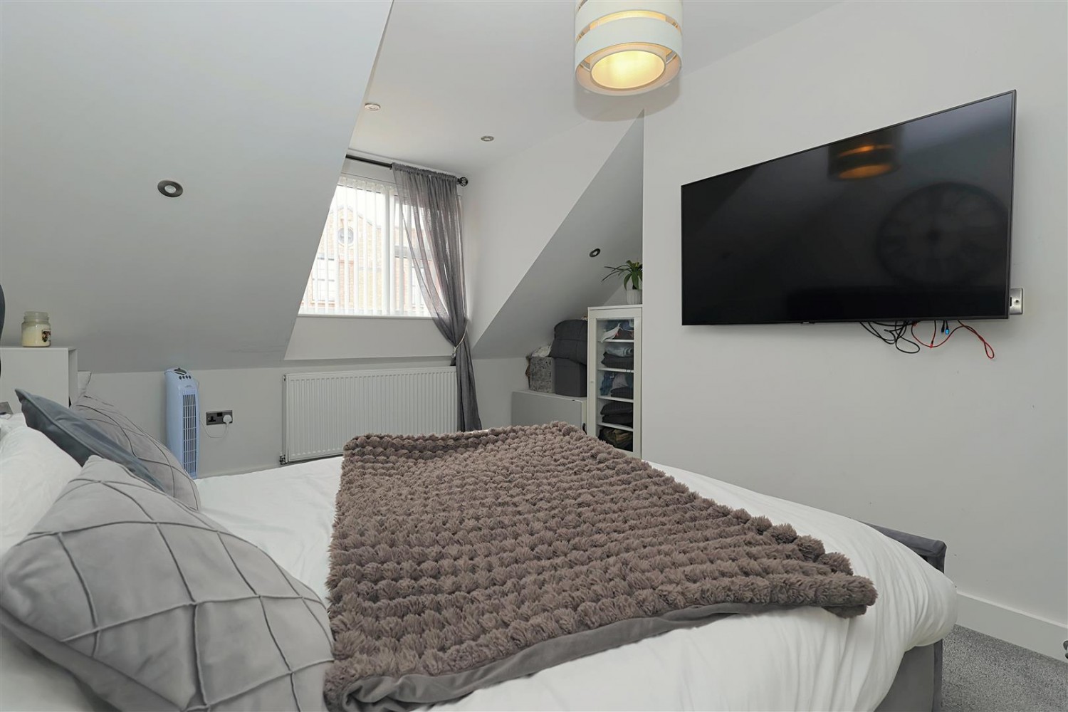 4 bedroom House for sale in South Street, Morley, Leeds