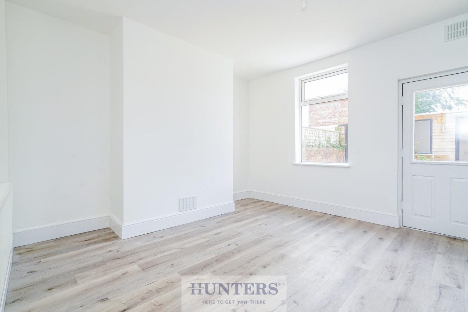 2 bedroom House for sale in Doncaster Road, Brayton, Selby