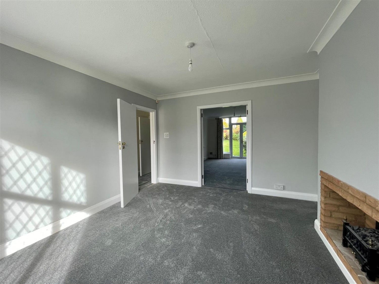 3 bedroom House to let in St. Helens Road, Solihull B91 2DA