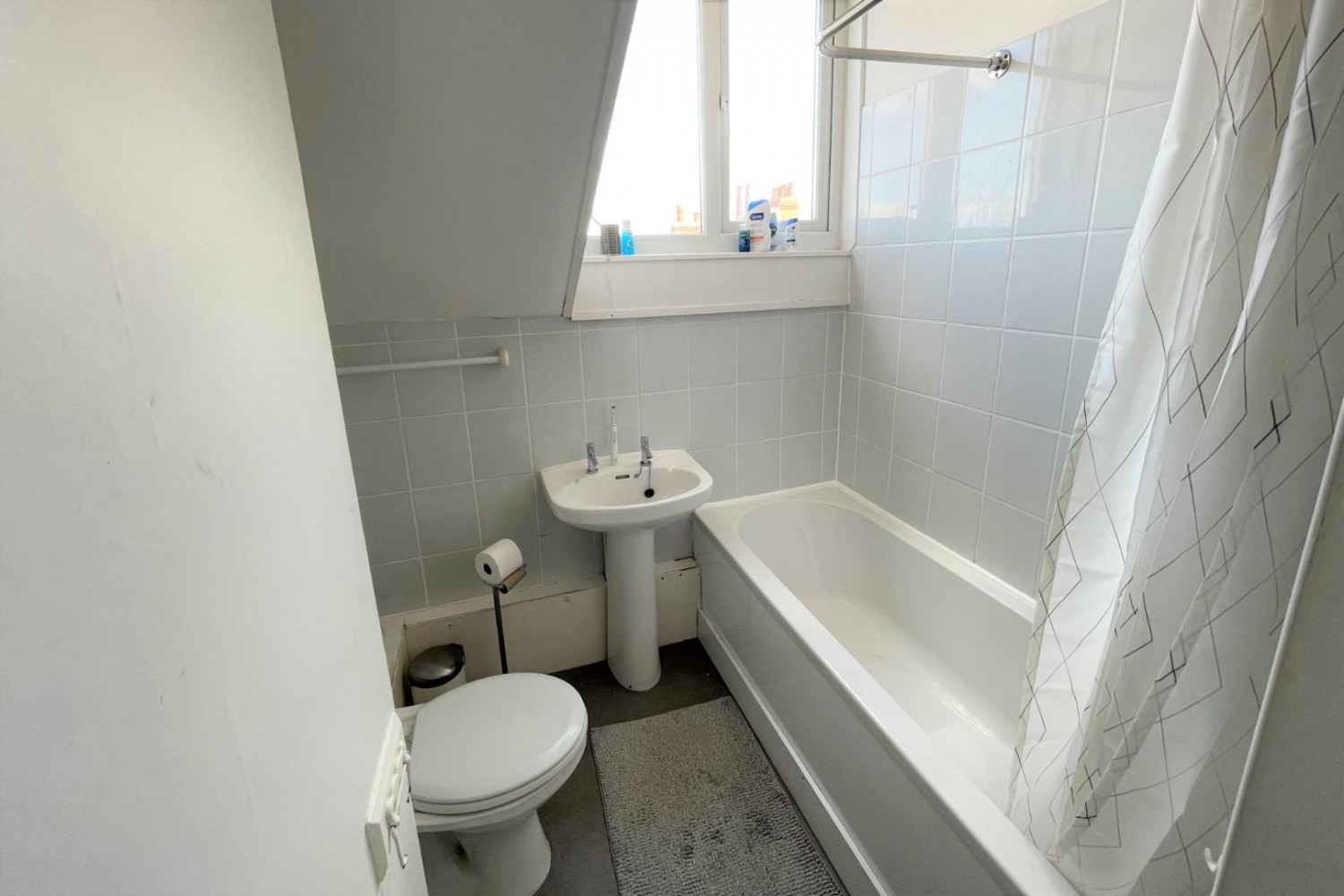 1 bedroom Flat to let in Street Lane, Roundhay, Leeds