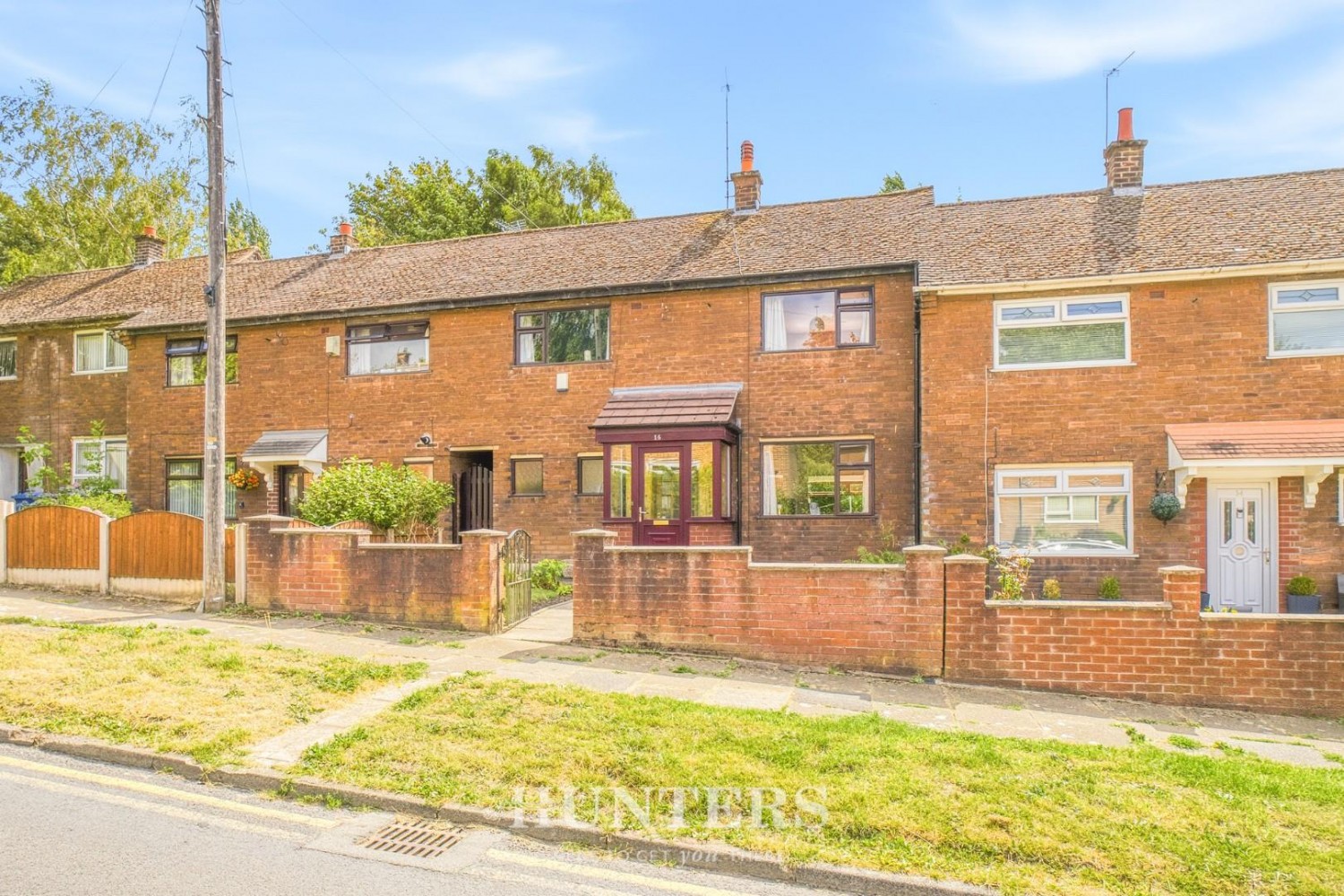 2 bedroom House for sale in Furness Road, Middleton, Manchester, M24